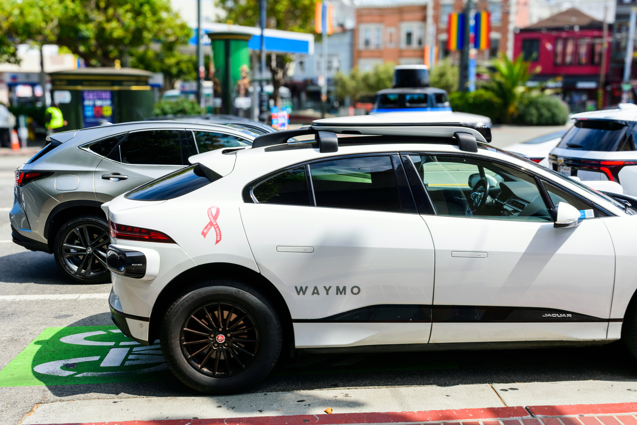 Autonomous vehicle, AV, on California road with no passengers