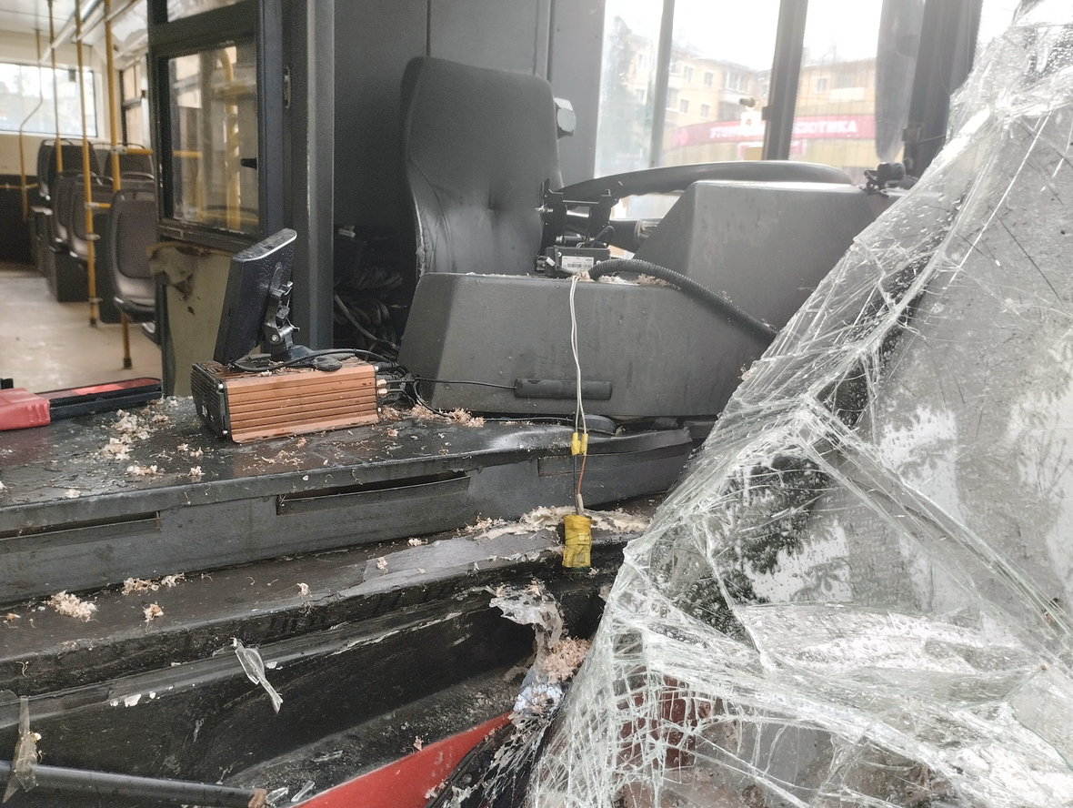 Aftermath of fiery tour bus collision in Los Angeles